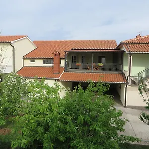 https://apartment-mare-medulin.pula-hotels.org